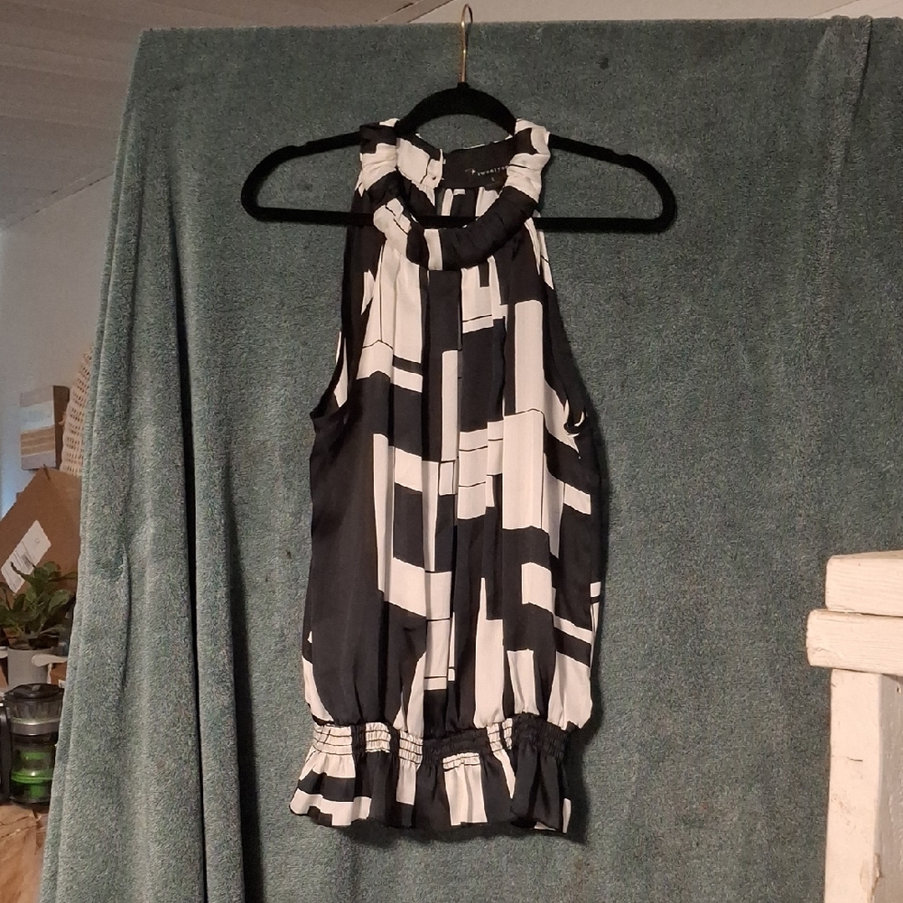 Forever 21 Black and White Halter Blouse